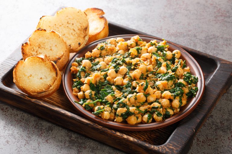 Warm Spinach & Chickpea Salad